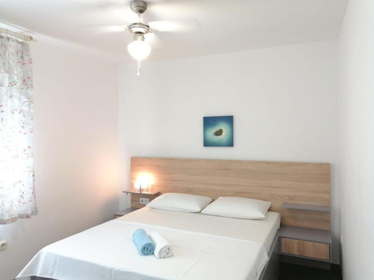 Lovely Sea View House In Malinska Island Krk Exterior foto