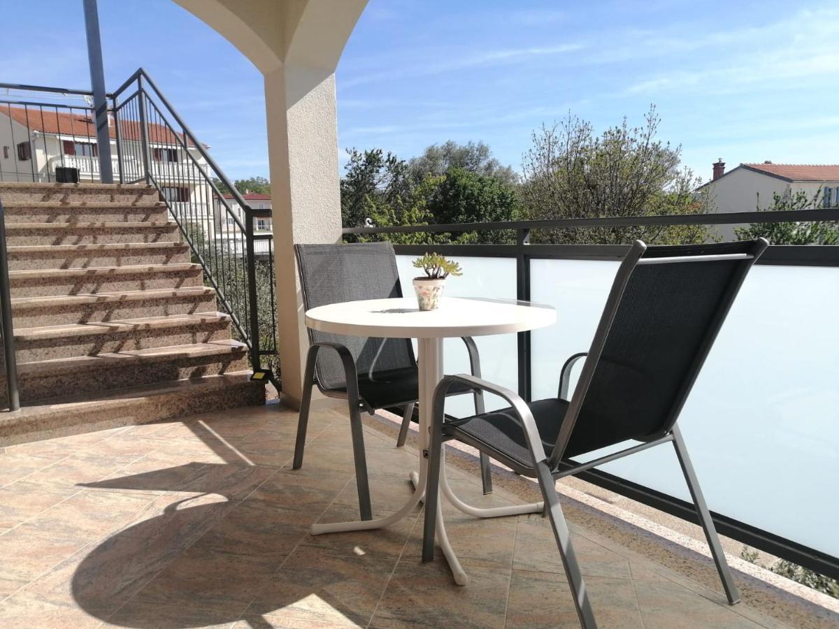 Lovely Sea View House In Malinska Island Krk Exterior foto